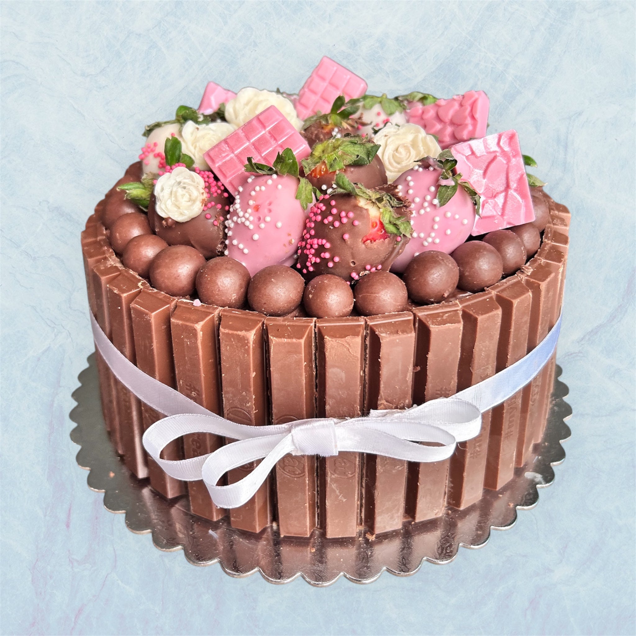 KitKat Chocolate Cake