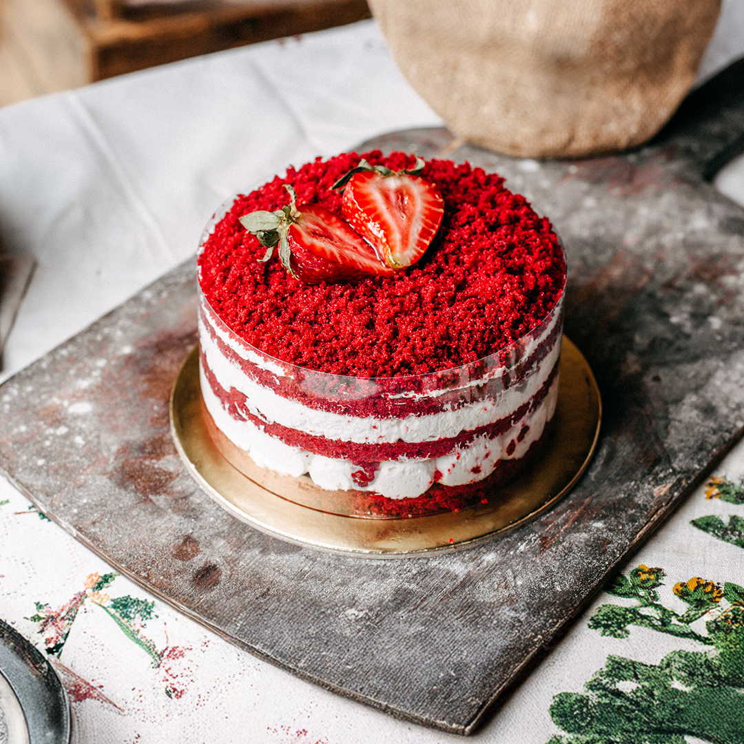 Red Velvet sponge cake